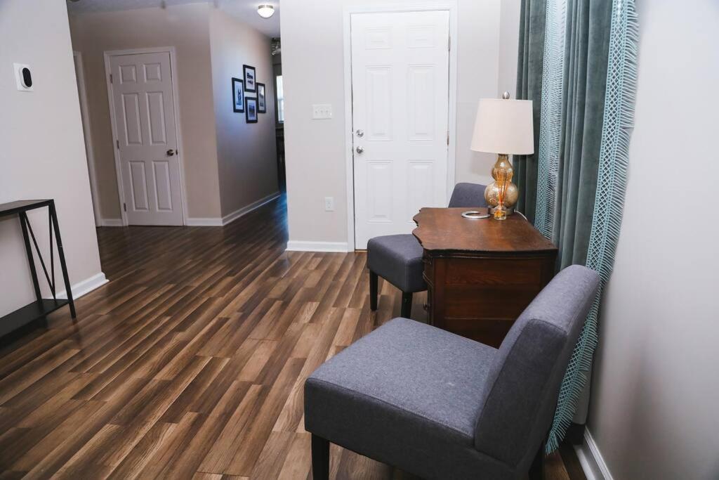 Holiday home Charming Near Churchill Downs Louisville